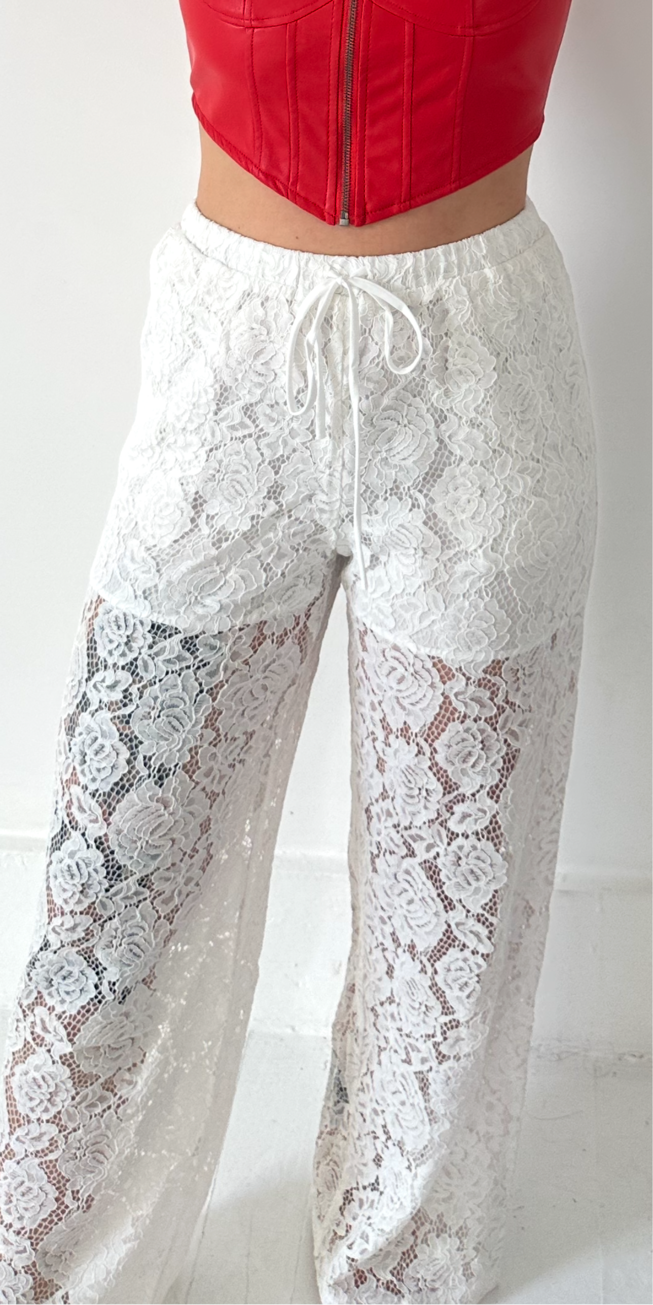 美品★ BLOCK LACE STRAIGHT PANTS Ameri（アメリ）の「BLOCK LACE STRAIGHT PANTS（その他パンツ